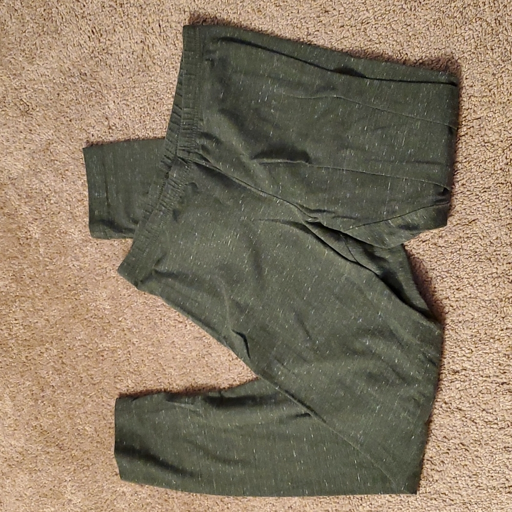 Green Heathered Leggings